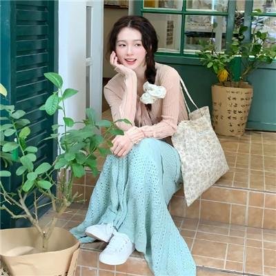 学苑春浓